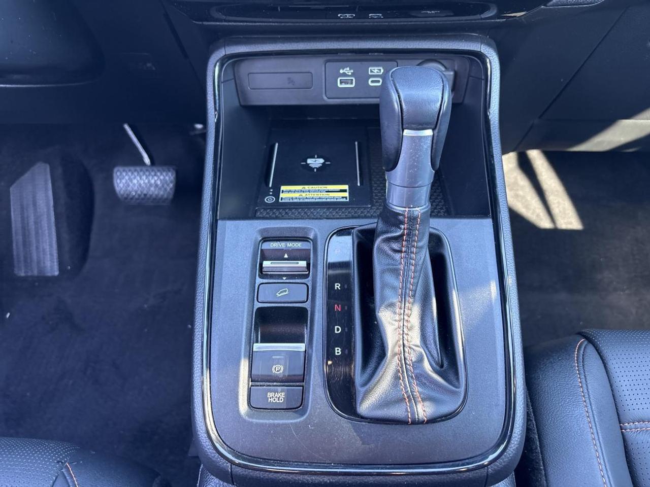 2025 Honda CR-V Hybrid Touring Honda Certified With 7YRS/160K Warranty Photo