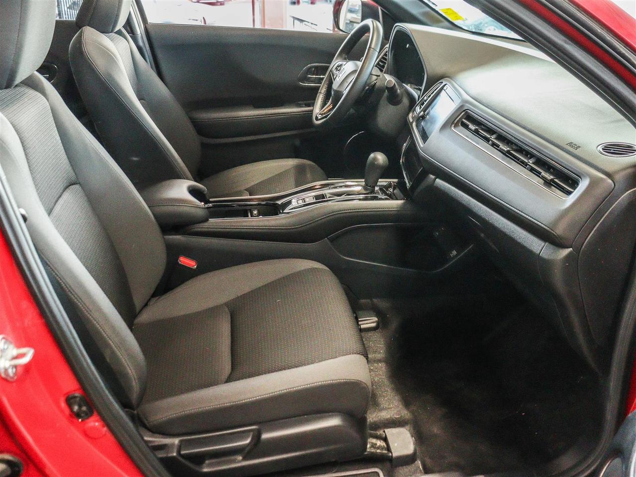 2021 Honda HR-V Sport AWD APPLE CARPLAY/ ANDROID AUTO BACKUP CAM Photo