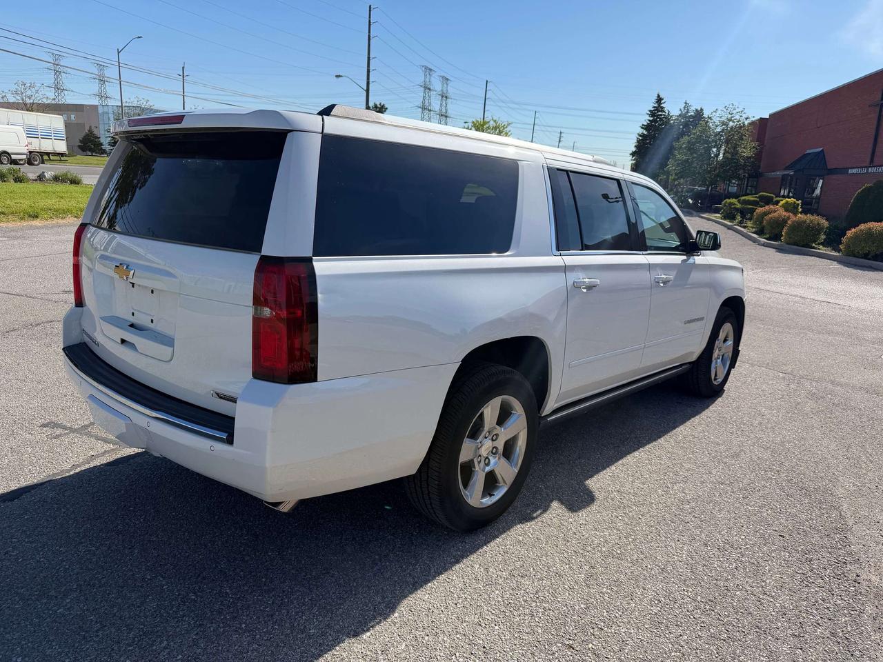2018 Chevrolet Suburban Premier, DVD, Heads Up Display, Remote Starter Photo