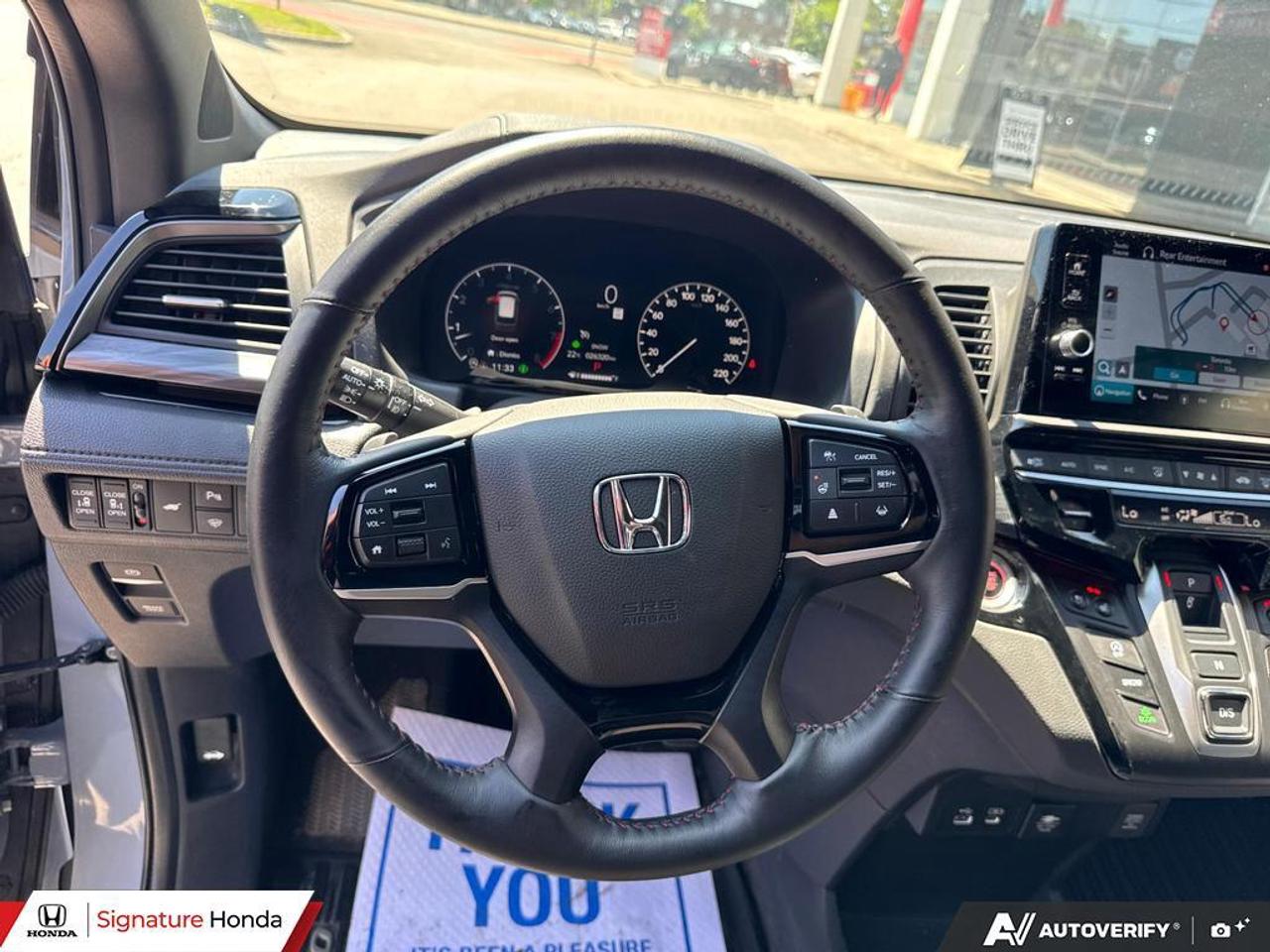 2025 Honda Odyssey Black Edition Photo