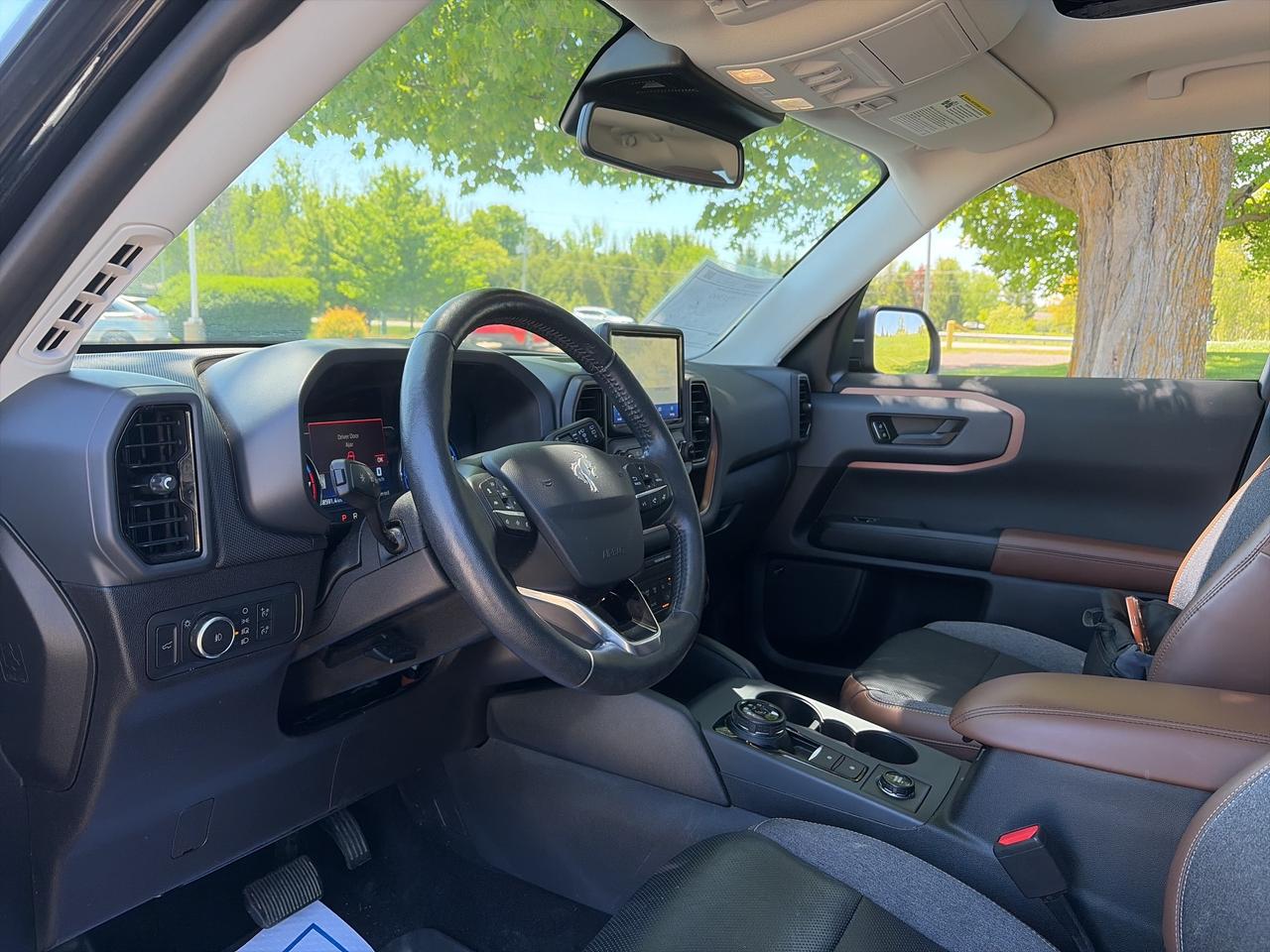 2022 Ford Bronco Sport Outer Banks 4x4   Nav.   Sunroof   Leather Photo