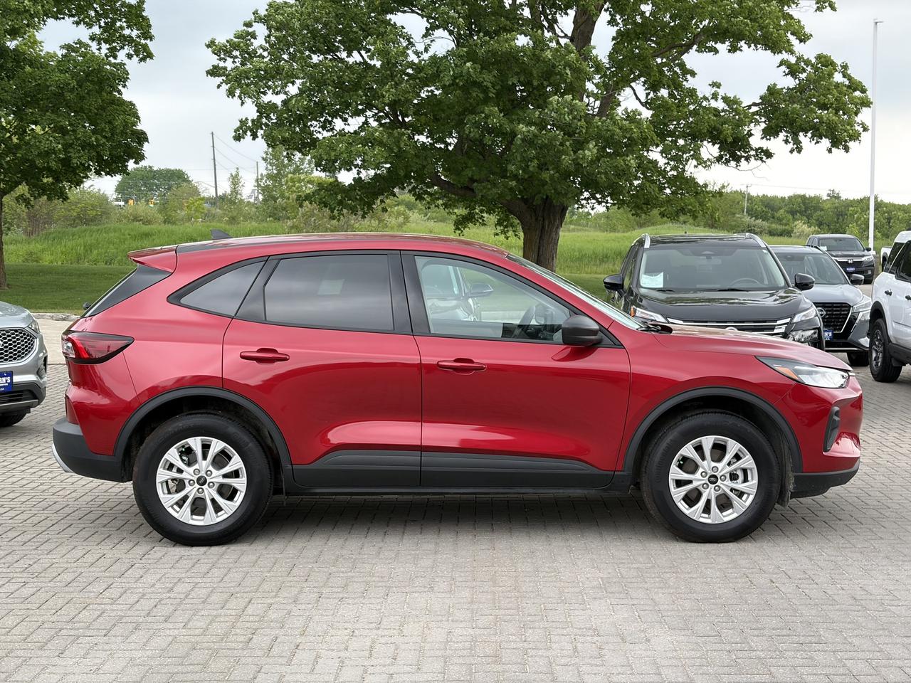 2025 Ford Escape Active AWD   Heated Seats & Steering Wheel Photo