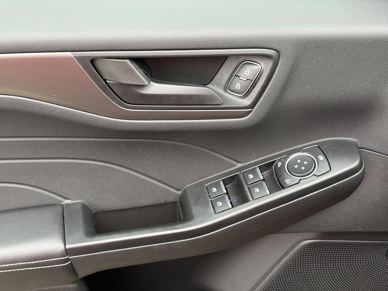 2025 Ford Escape Active AWD   Heated Seats & Steering Wheel Photo