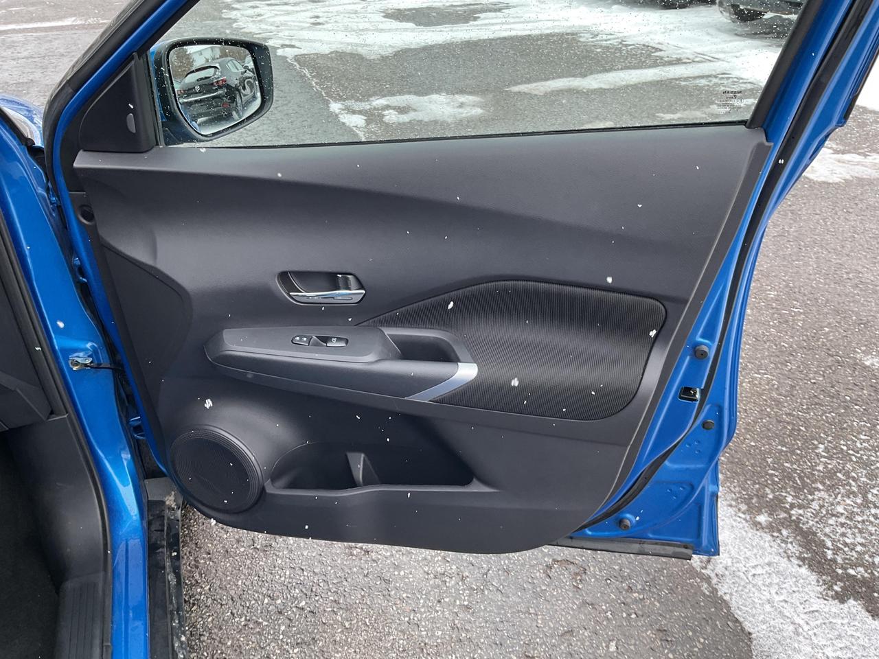 2024 Nissan Kicks SV 4dr Front-Wheel Drive Photo