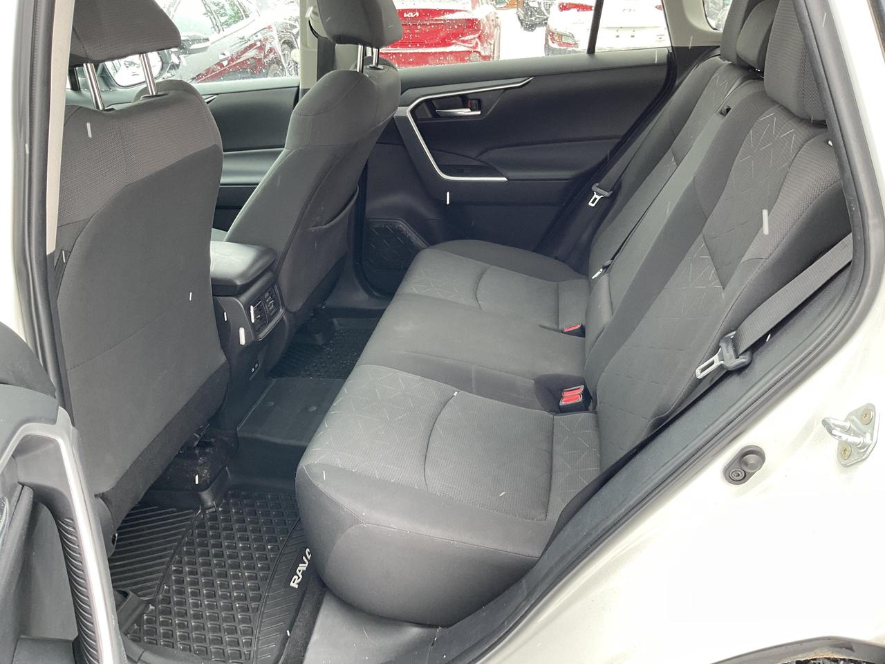 2024 Toyota RAV4 XLE 4dr All-wheel Drive Photo