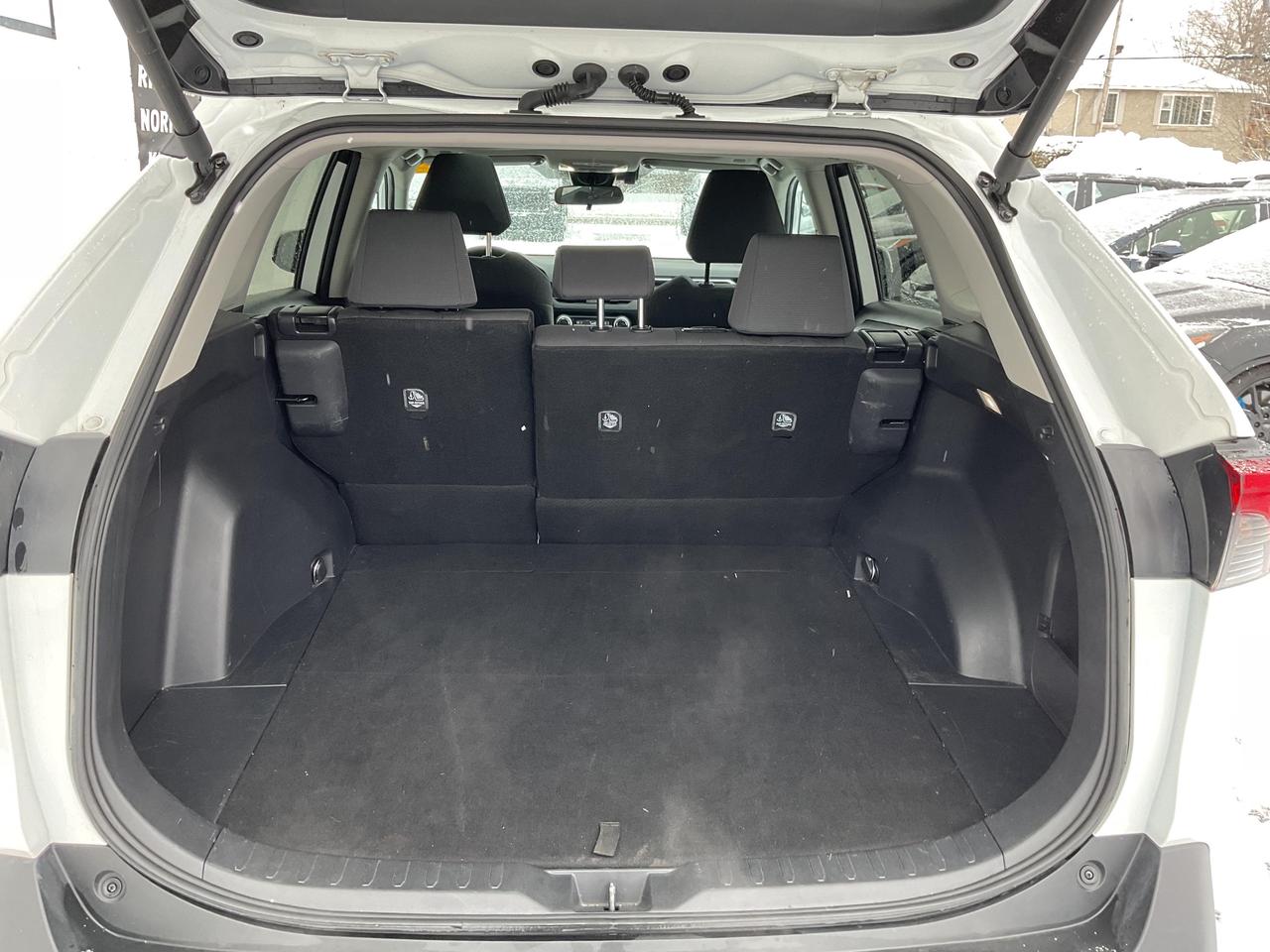 2024 Toyota RAV4 XLE 4dr All-wheel Drive Photo