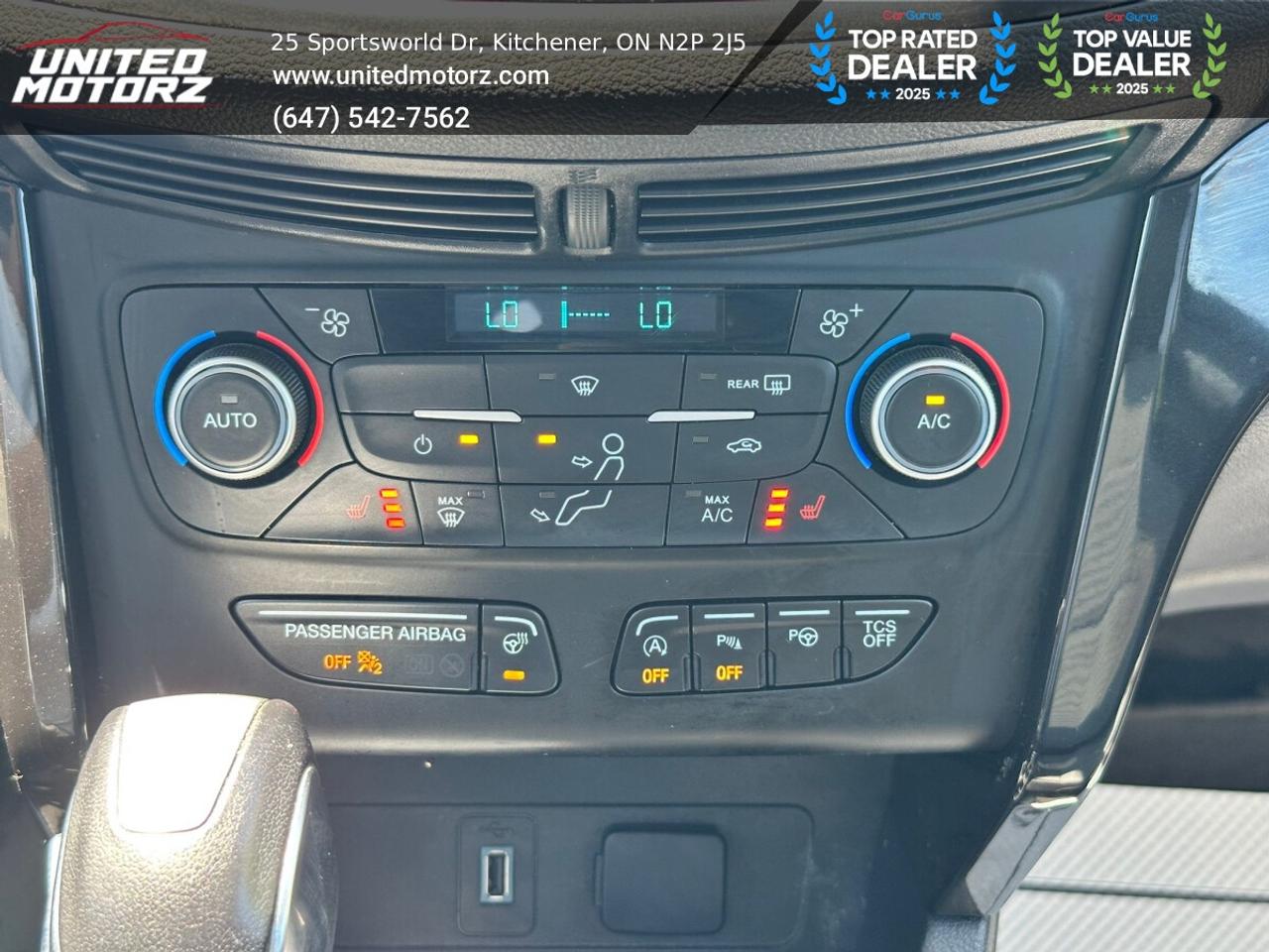 2019 Ford Escape Titanium ~SAFETY CERTIFIED~ NO ACCIDENTS~ Photo