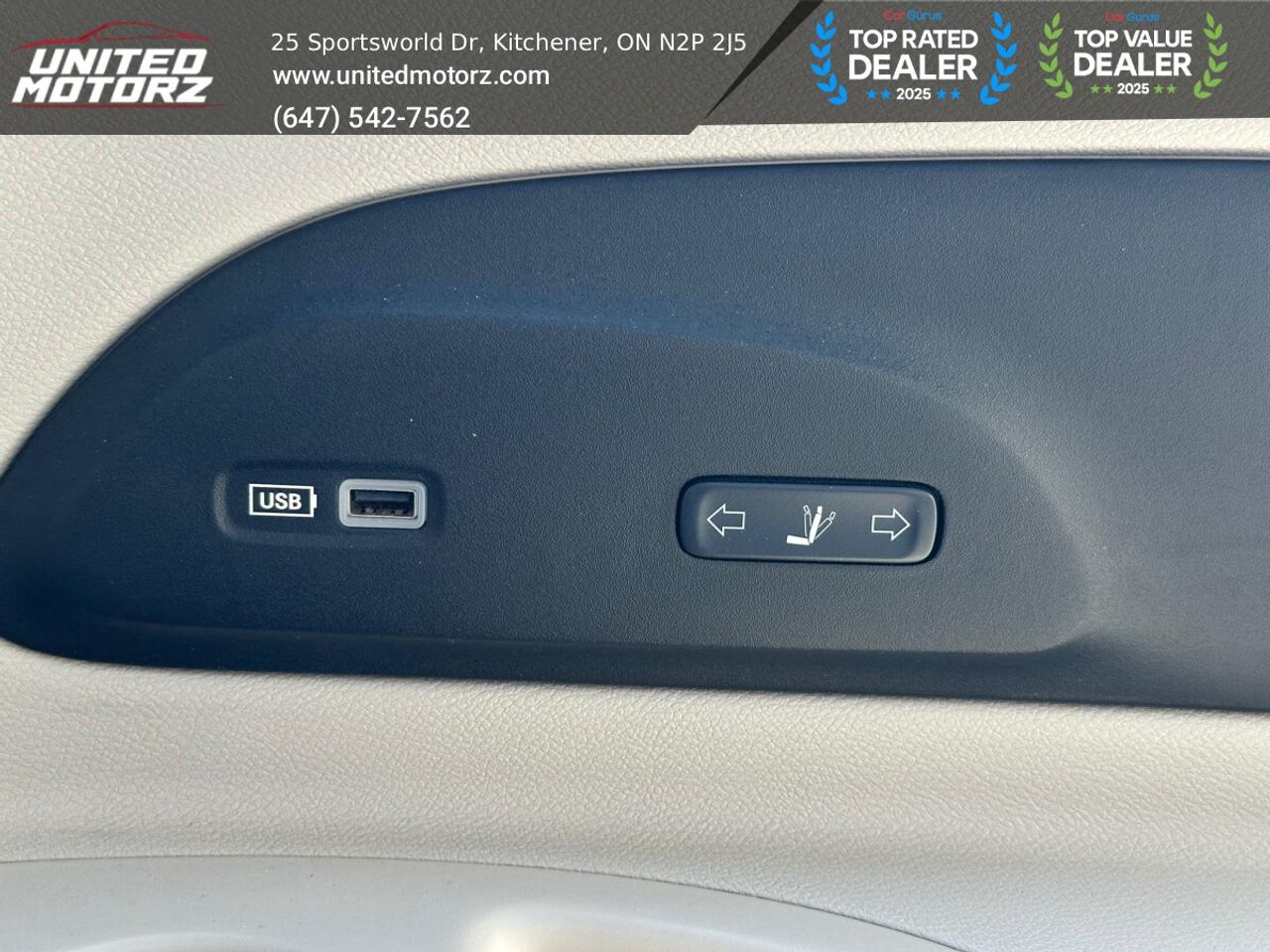 2017 Chrysler Pacifica Limited ~CERTIFIED~ NO ACCIDENTS~ Photo