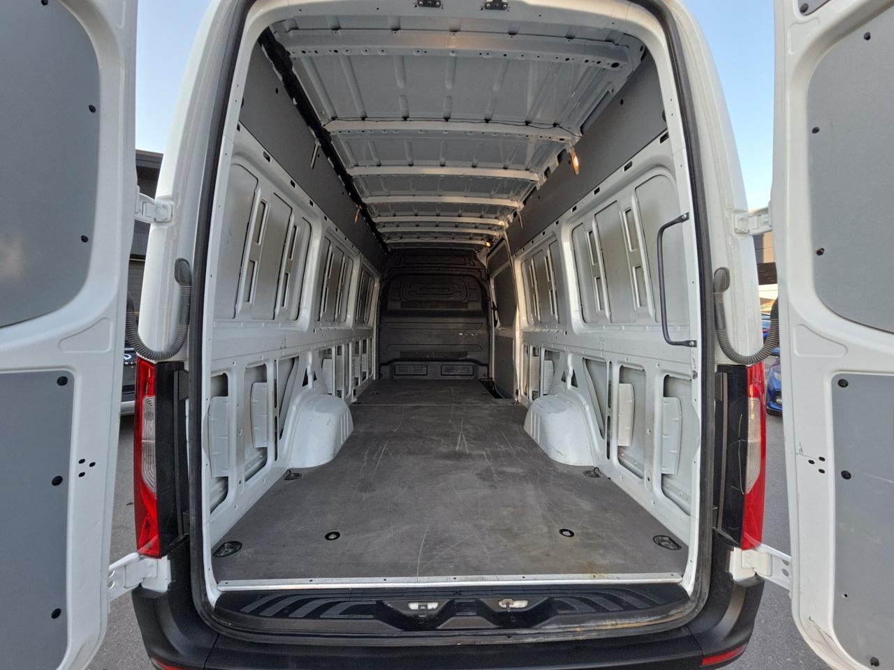 2024 Mercedes-Benz Sprinter 2500 High Roof I4 Diesel 170 * CAMERA / BLUETOOTH Photo