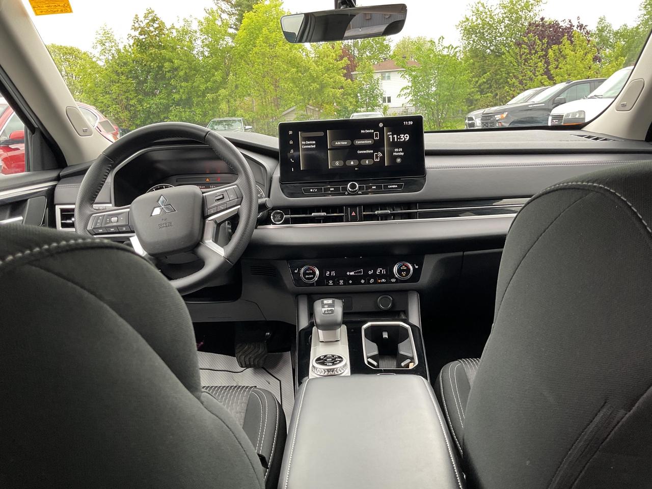 2025 Mitsubishi Outlander ES 4dr S-AWC Photo