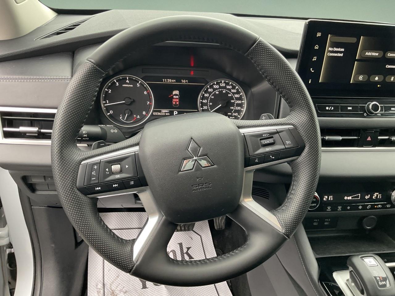 2025 Mitsubishi Outlander ES 4dr S-AWC Photo