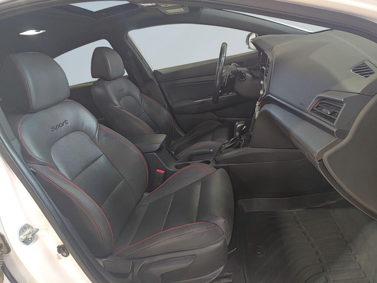 2019 Hyundai Elantra Sport / Leather / Sunroof / NAV / Lane Departure / Photo