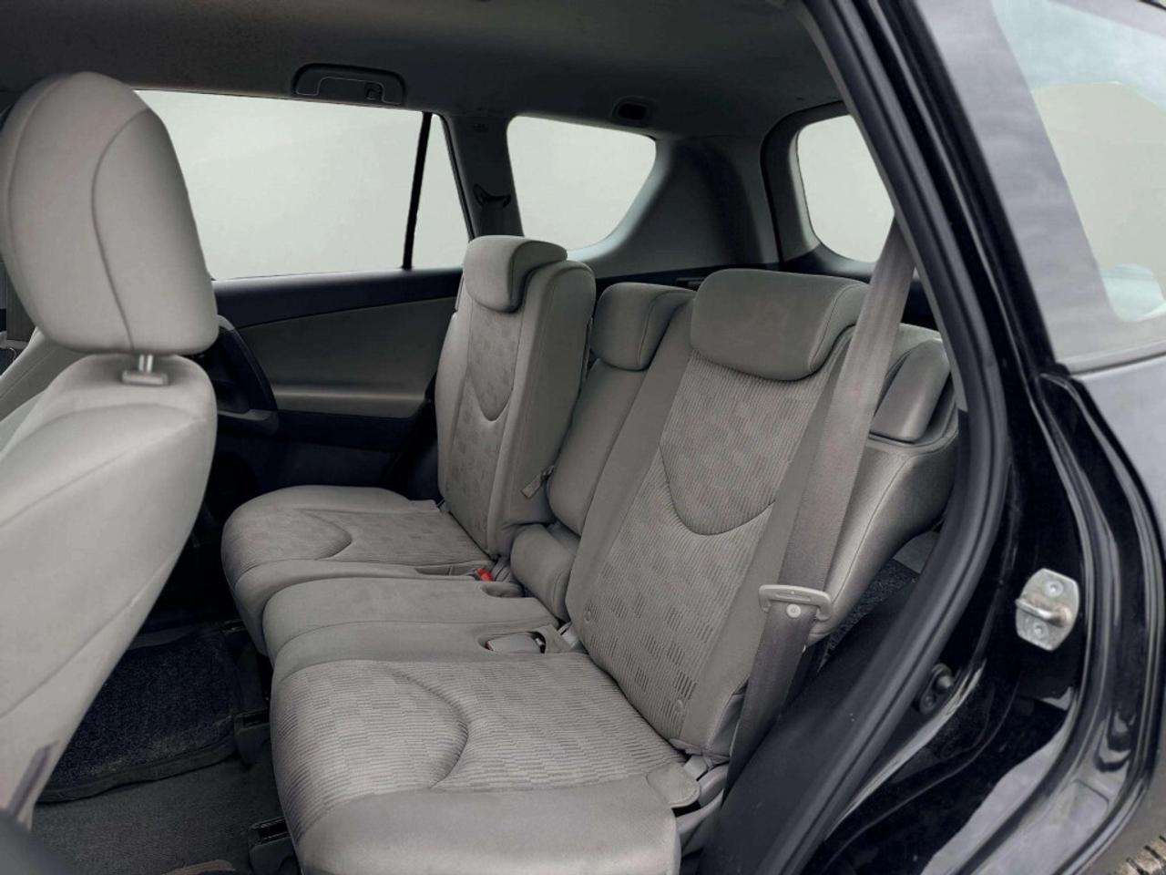 2010 Toyota RAV4 4WD Photo