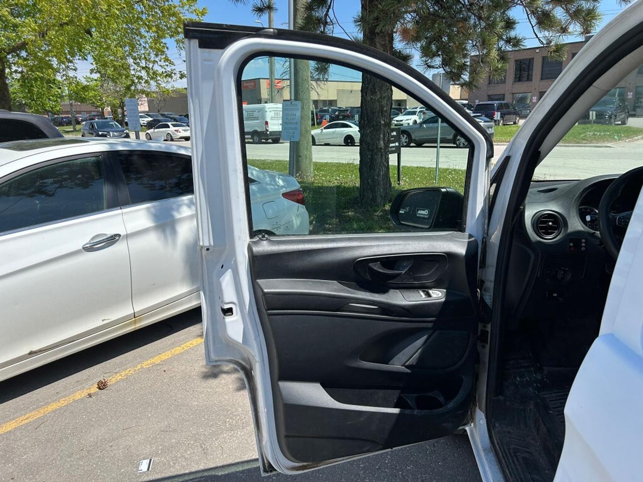 2018 Mercedes-Benz Metris Passenger Van Metris Refrigerated Cargo Van   ATC Refrigeration Photo