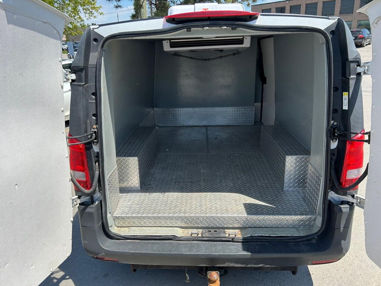 2018 Mercedes-Benz Metris Passenger Van Metris Refrigerated Cargo Van   ATC Refrigeration Photo