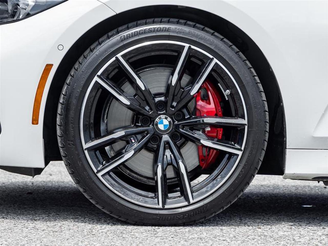 2024 BMW M340 i xDrive 4dr All-Wheel Drive Sedan Photo4