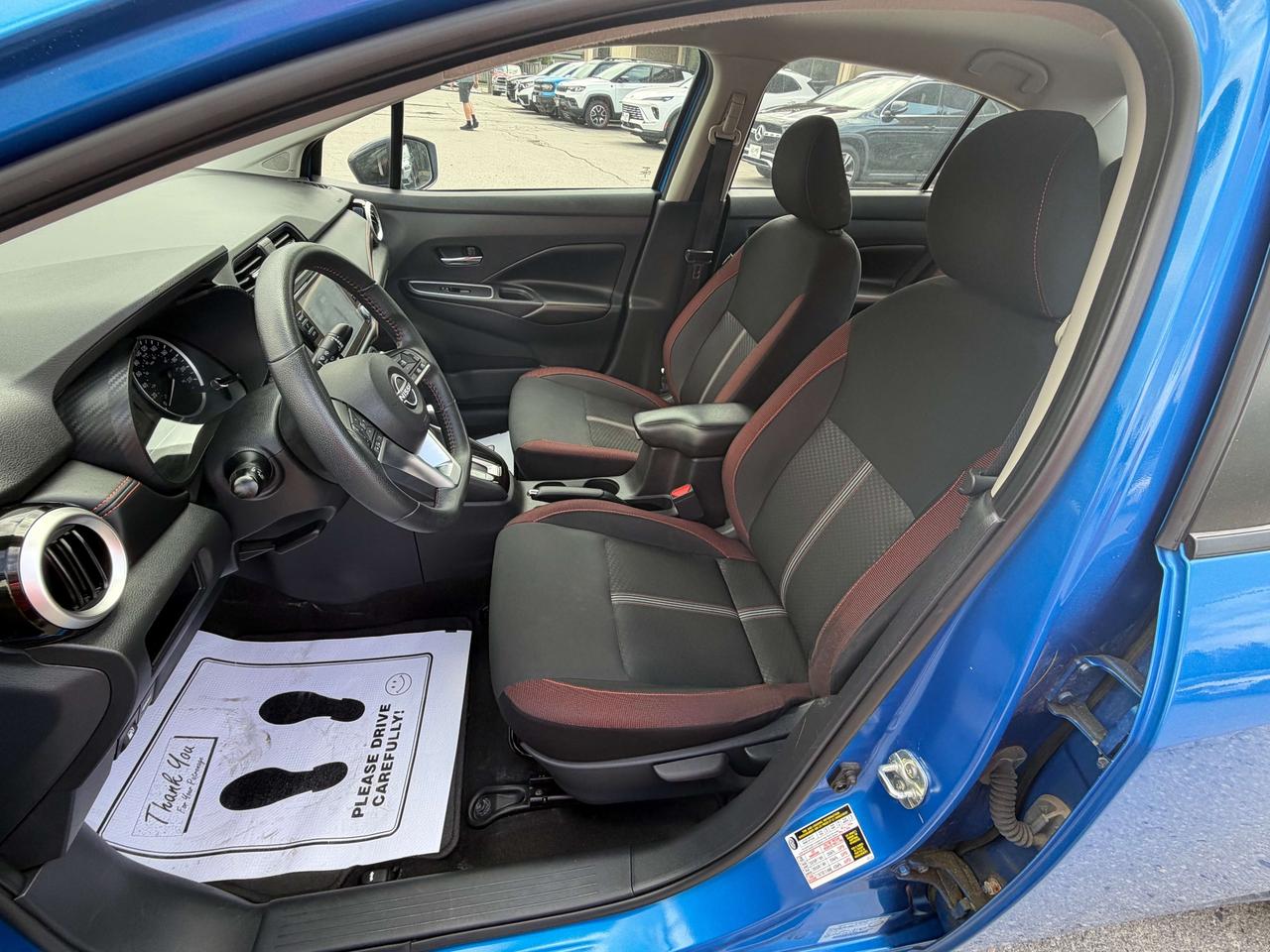 2023 Nissan Versa SR/HEATED SEATS/BACK UP CAM/CALL BELLEVILLE Photo