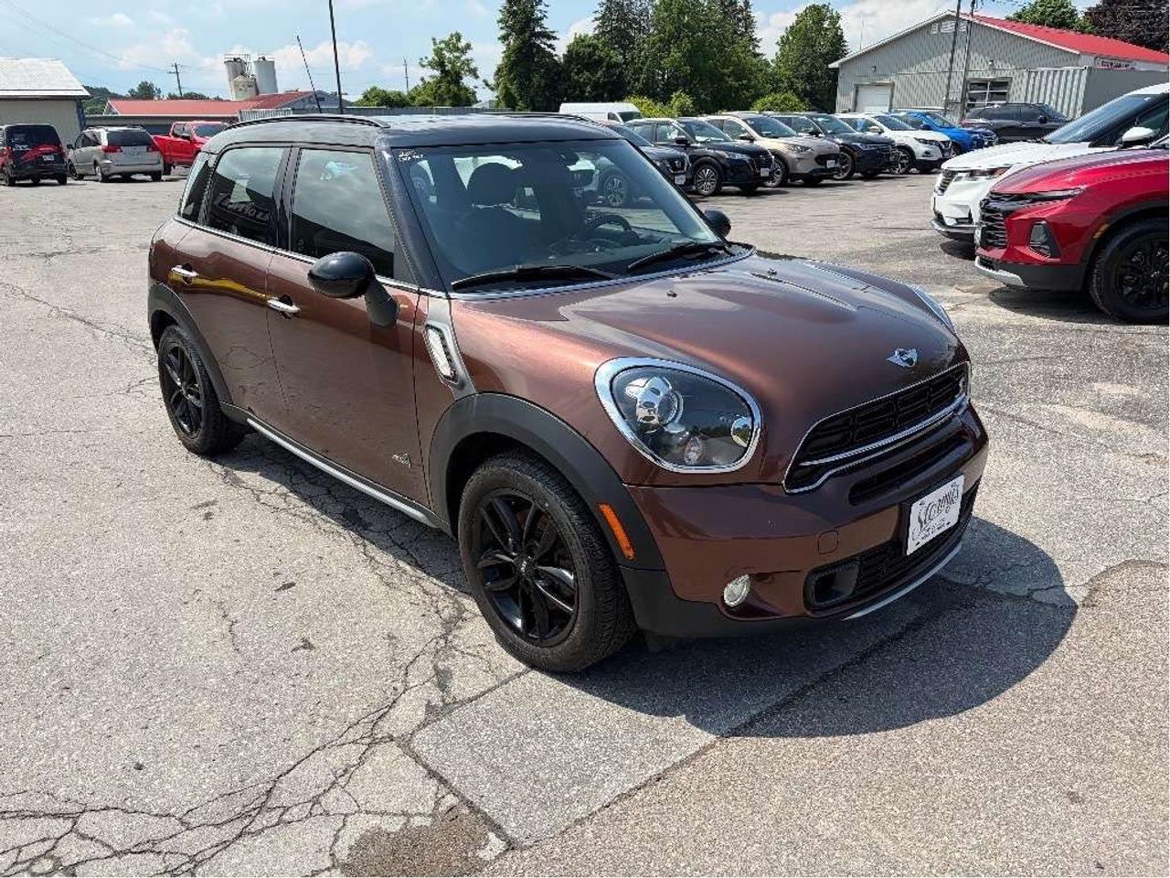 2015 MINI Cooper Countryman CALL BELLEVILLE@613-961-8848 FOR MORE INFO Photo
