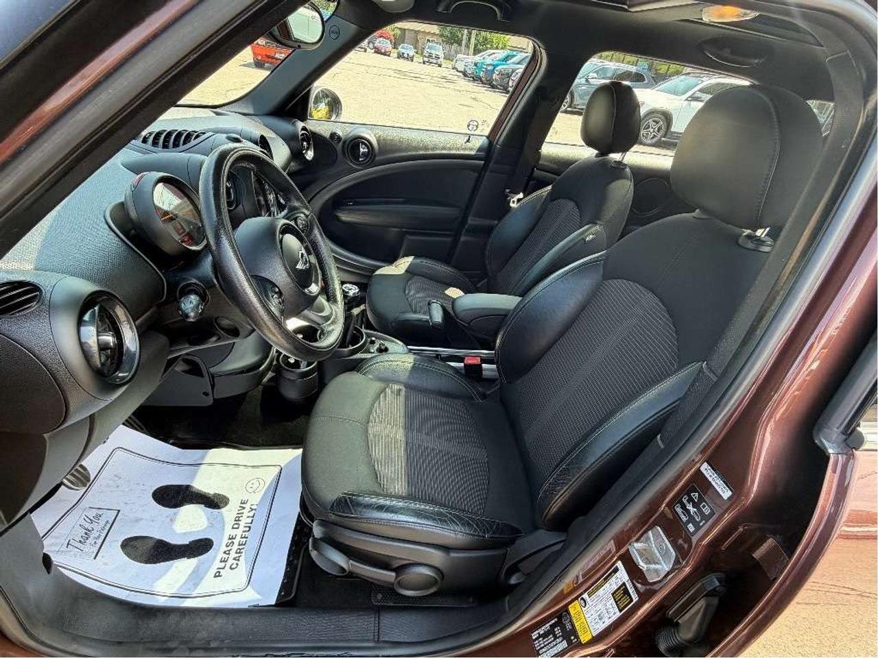 2015 MINI Cooper Countryman CALL BELLEVILLE@613-961-8848 FOR MORE INFO Photo