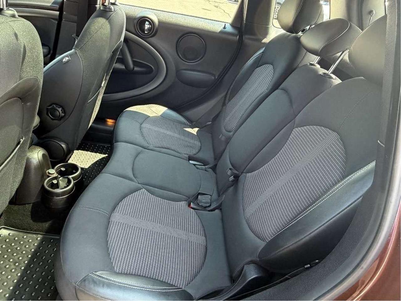 2015 MINI Cooper Countryman CALL BELLEVILLE@613-961-8848 FOR MORE INFO Photo