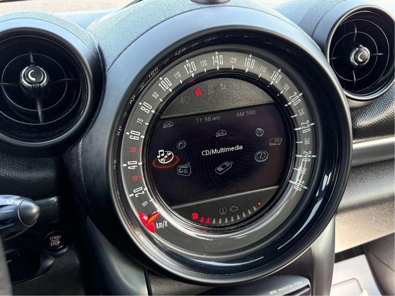 2015 MINI Cooper Countryman CALL BELLEVILLE@613-961-8848 FOR MORE INFO Photo