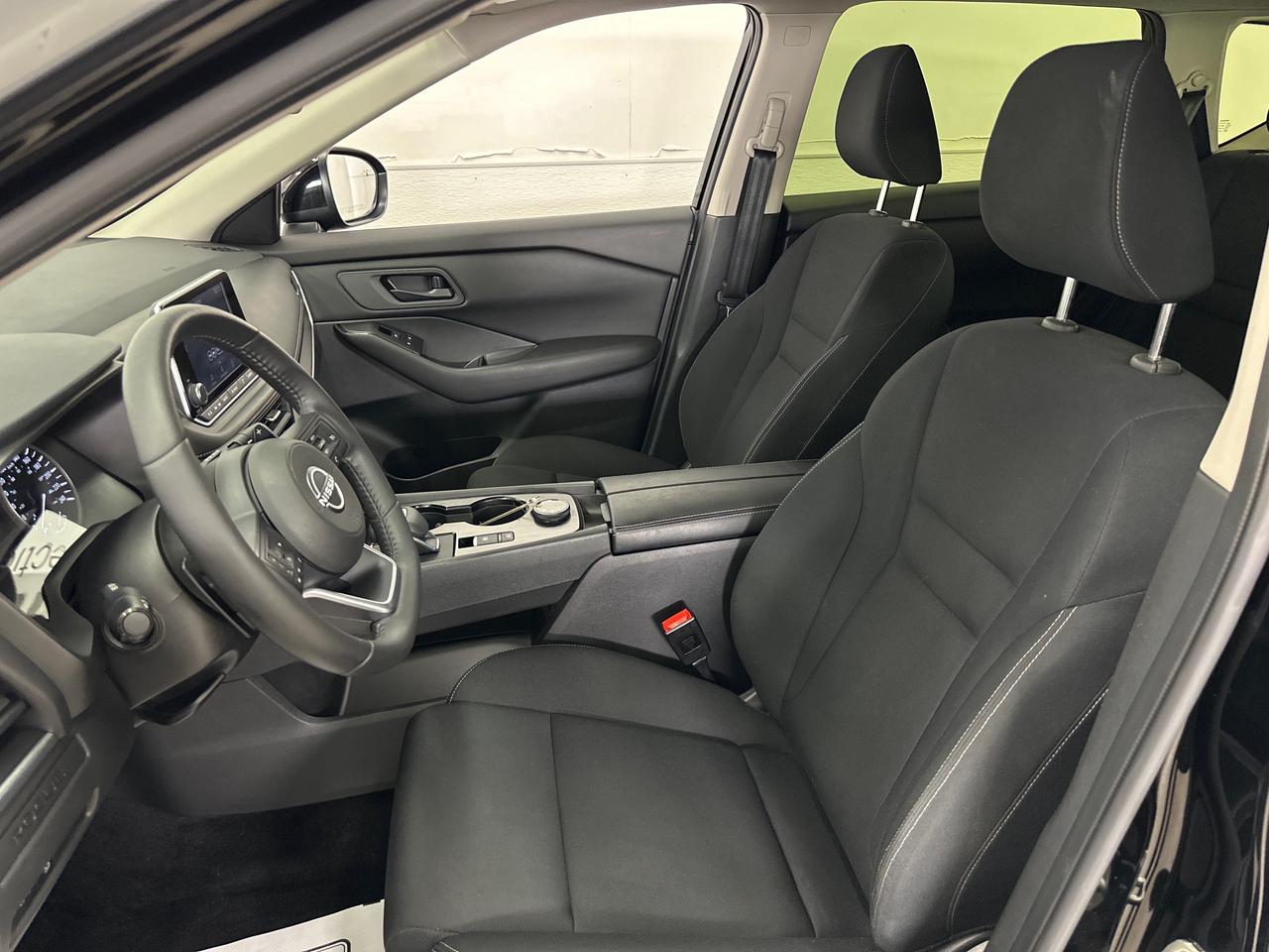 2024 Nissan Rogue S Photo