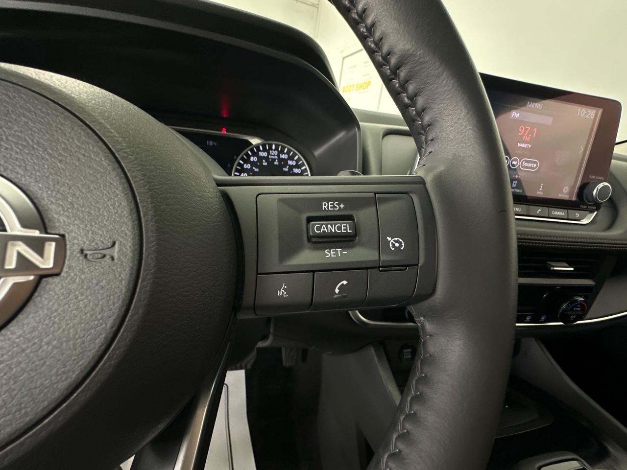 2024 Nissan Rogue S Photo