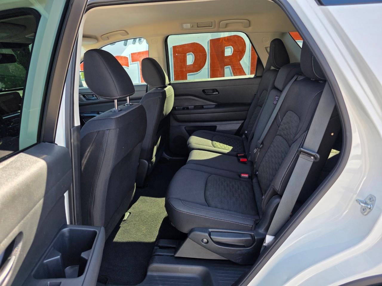 2024 Nissan Pathfinder S 4dr 4x4 Photo