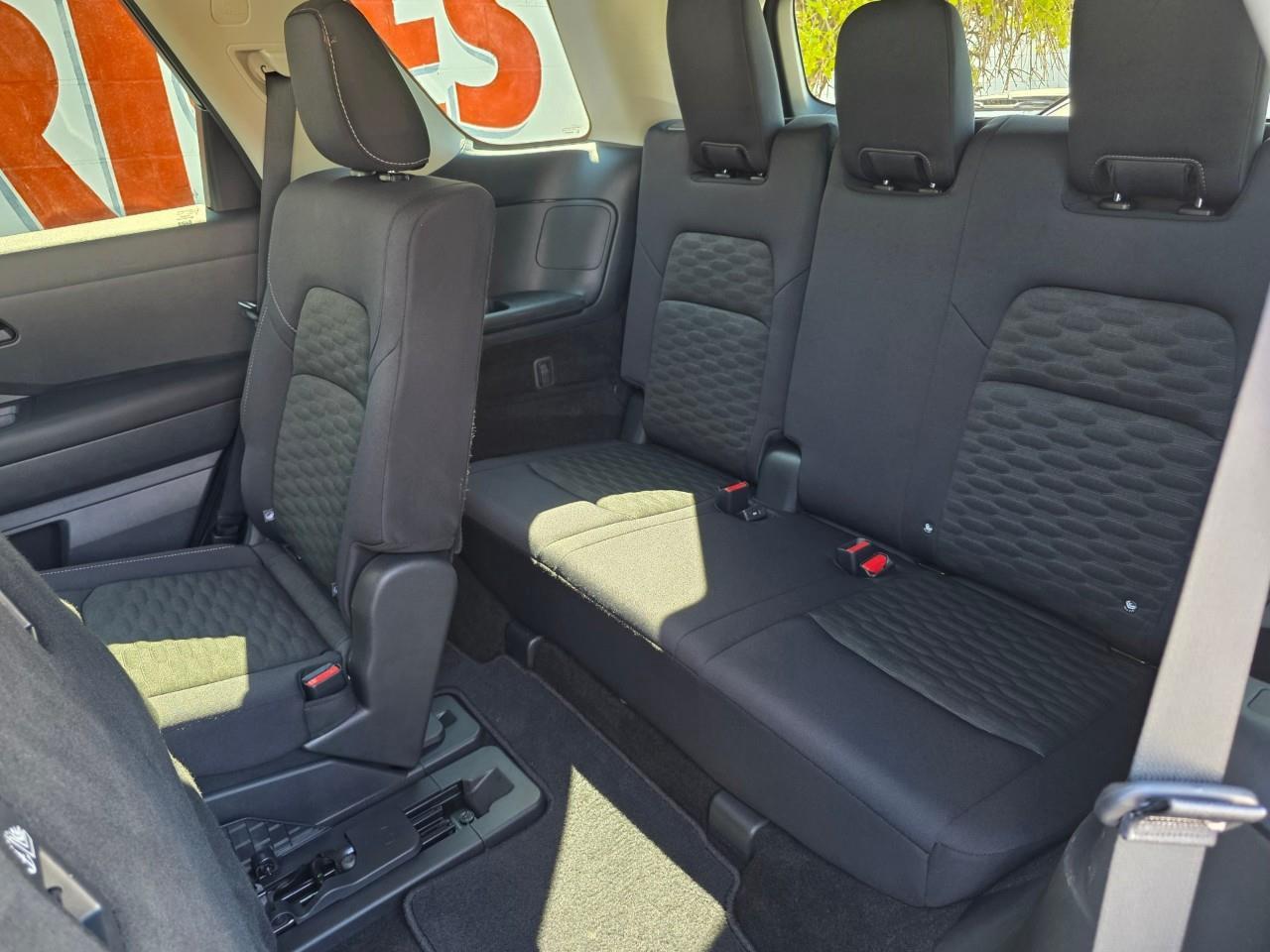 2024 Nissan Pathfinder S 4dr 4x4 Photo