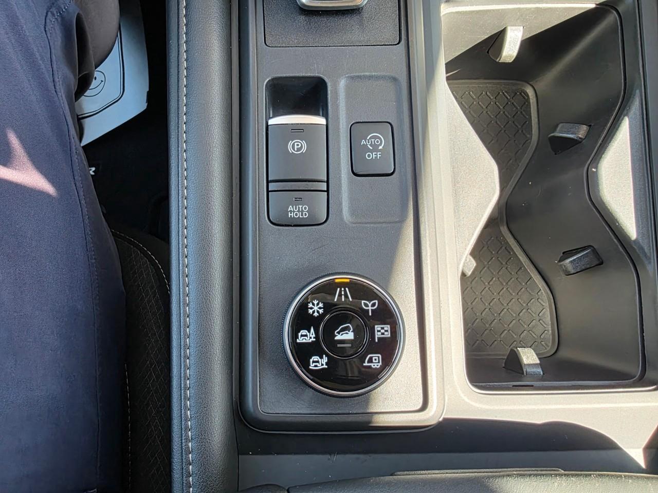2024 Nissan Pathfinder S 4dr 4x4 Photo