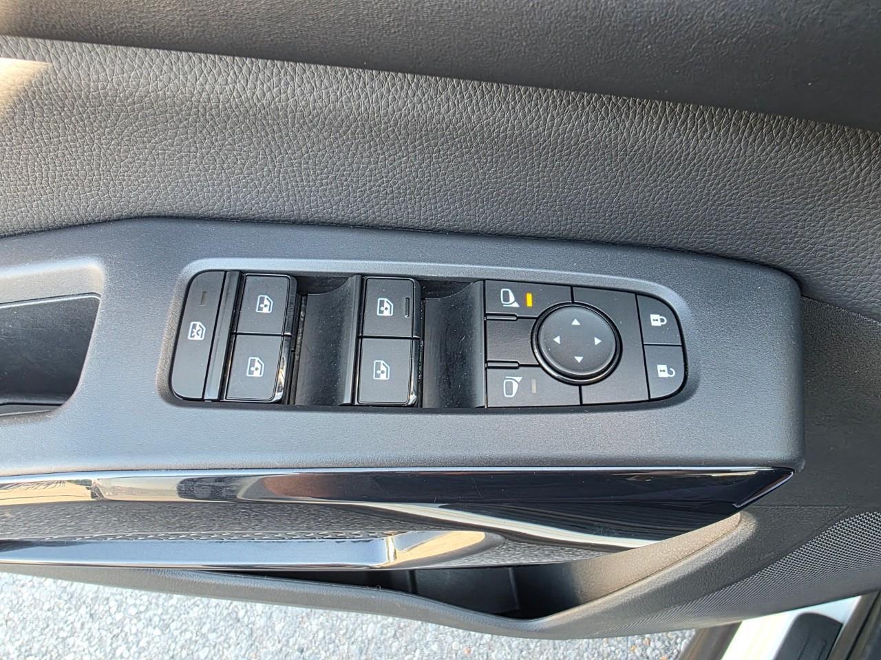 2024 Nissan Pathfinder S 4dr 4x4 Photo