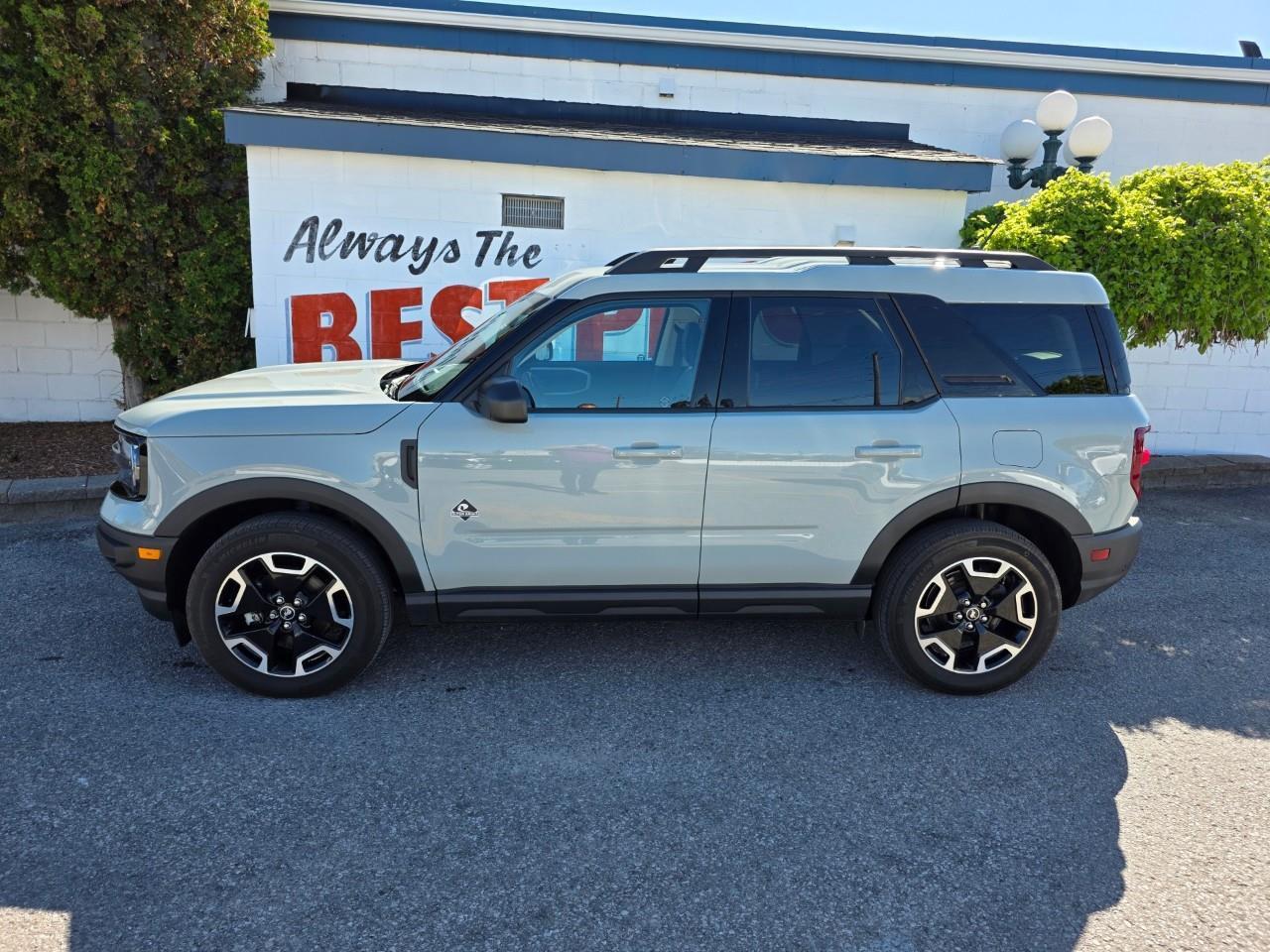 2023 Ford Bronco Sport Outer Banks 4dr 4x4 Photo