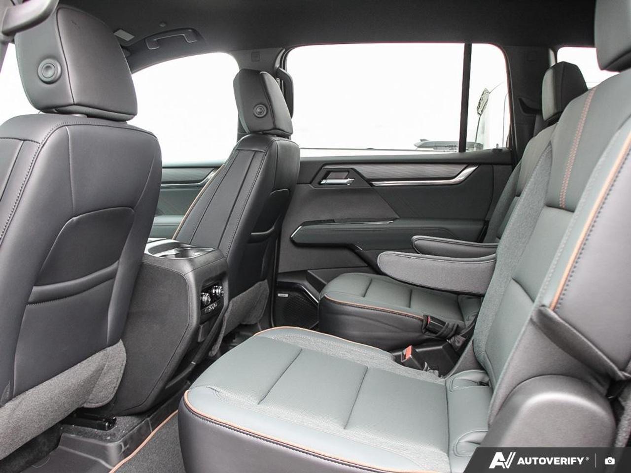 2026 GMC Acadia AWD AT4 Photo