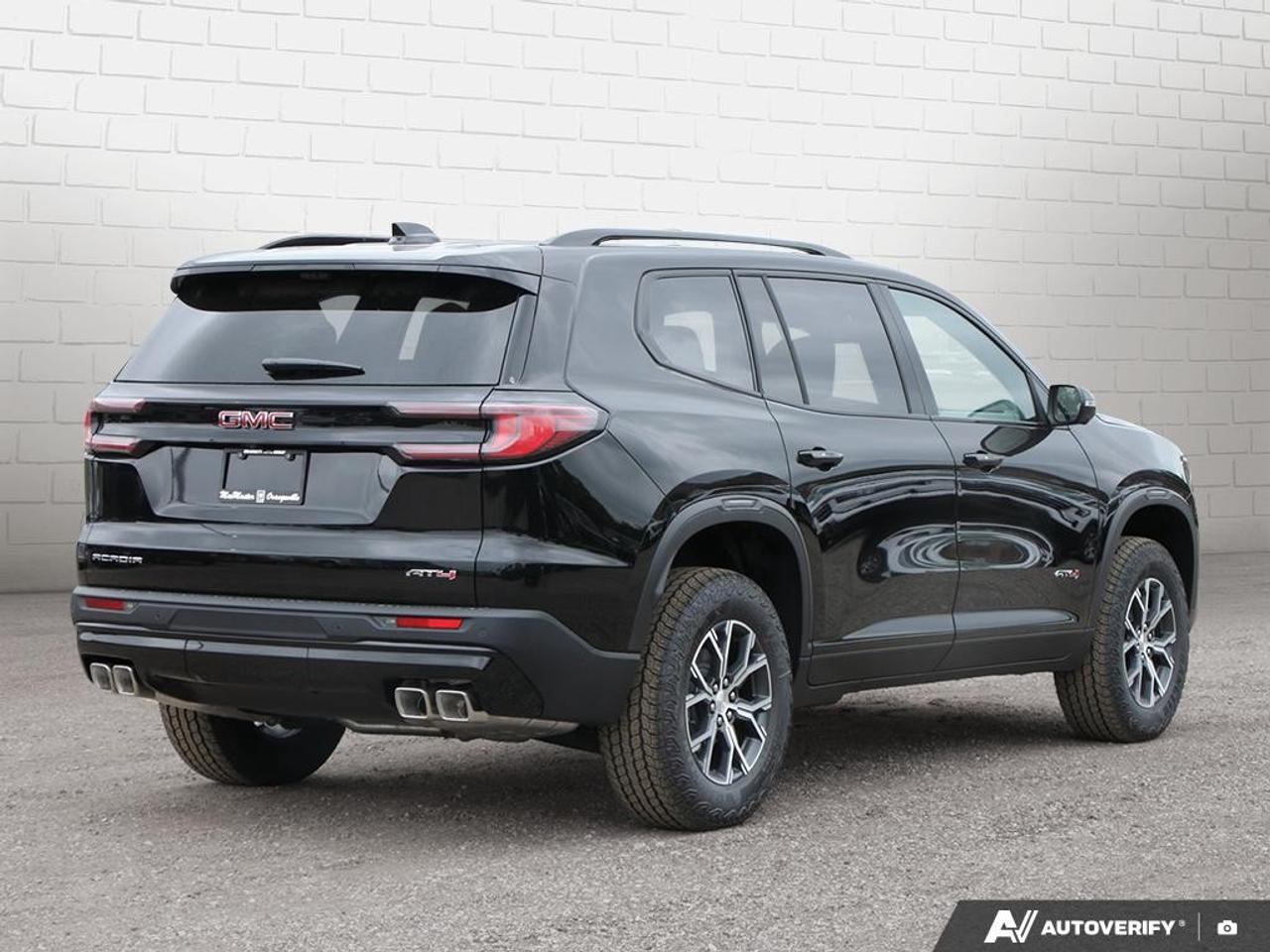 2026 GMC Acadia AWD AT4 Photo4