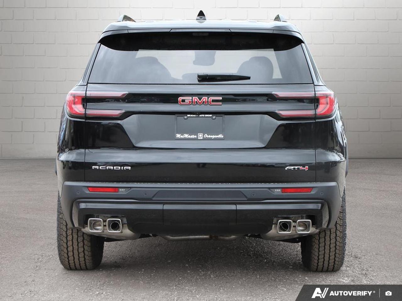 2026 GMC Acadia AWD AT4 Photo3