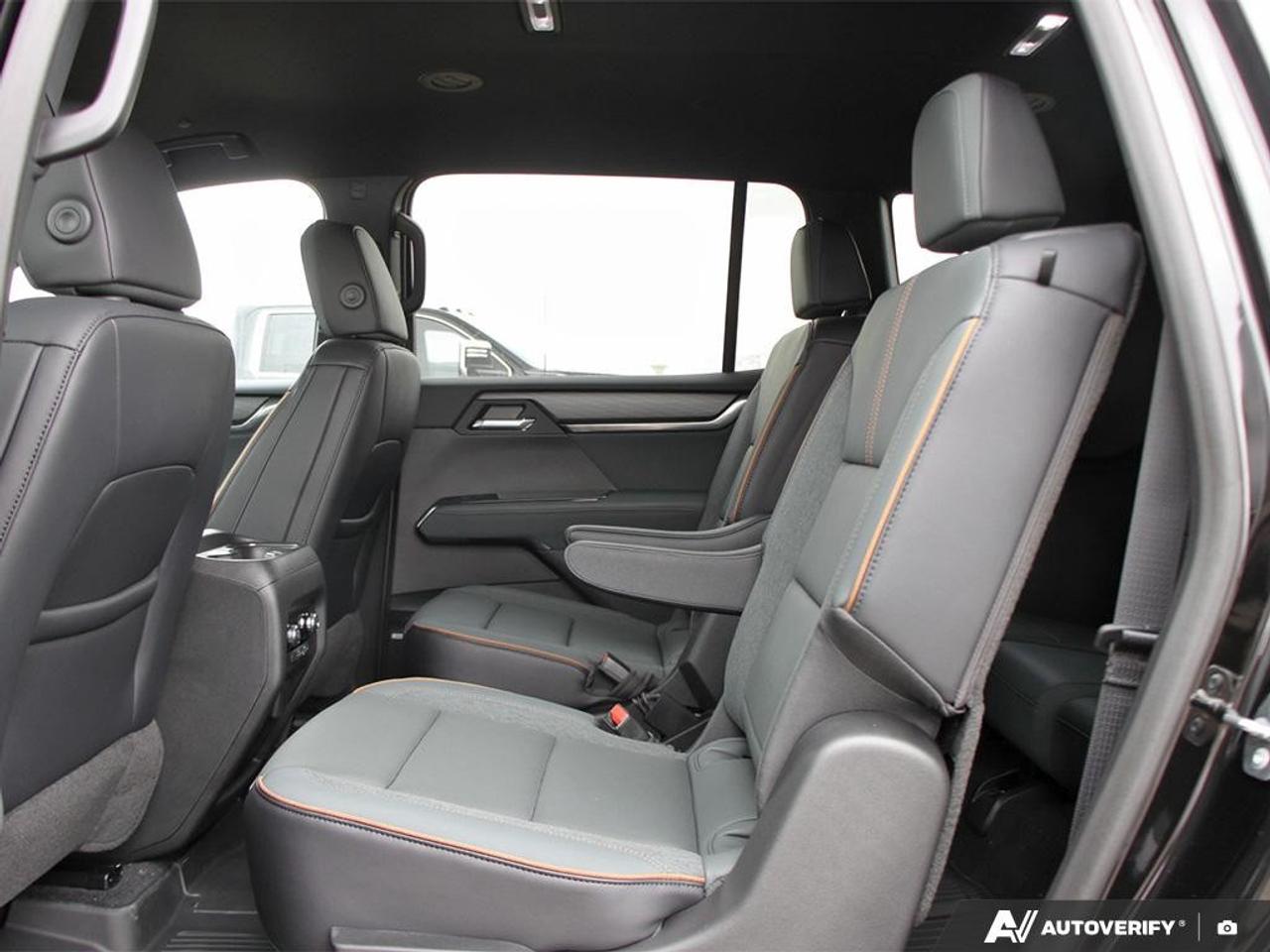 2026 GMC Acadia AWD AT4 Photo
