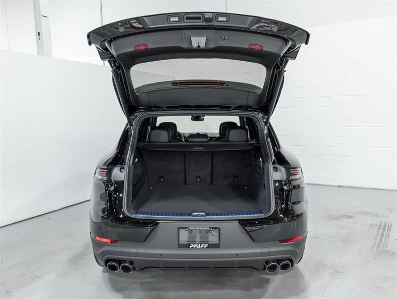 2026 Porsche Cayenne  Photo
