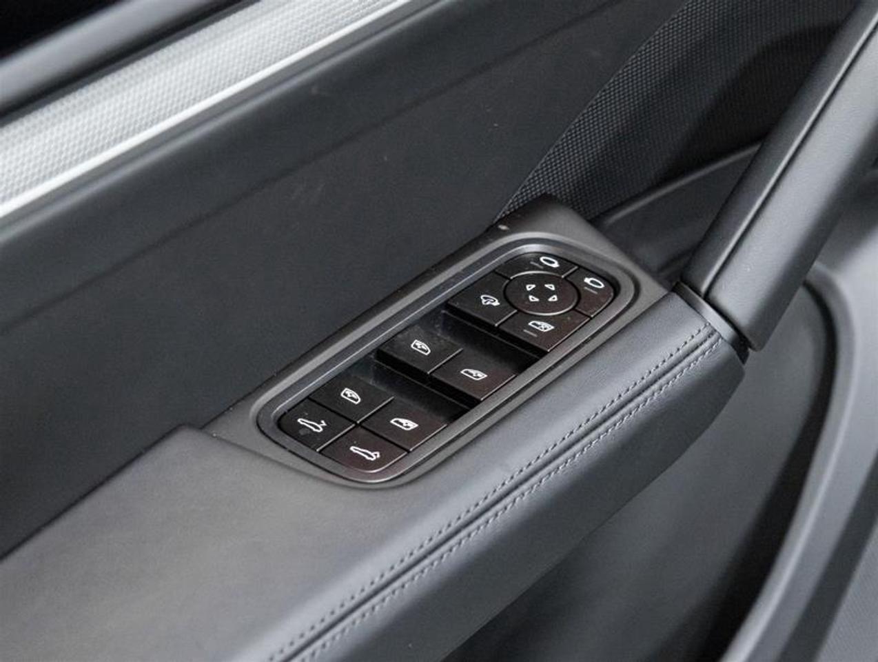 2026 Porsche Cayenne  Photo