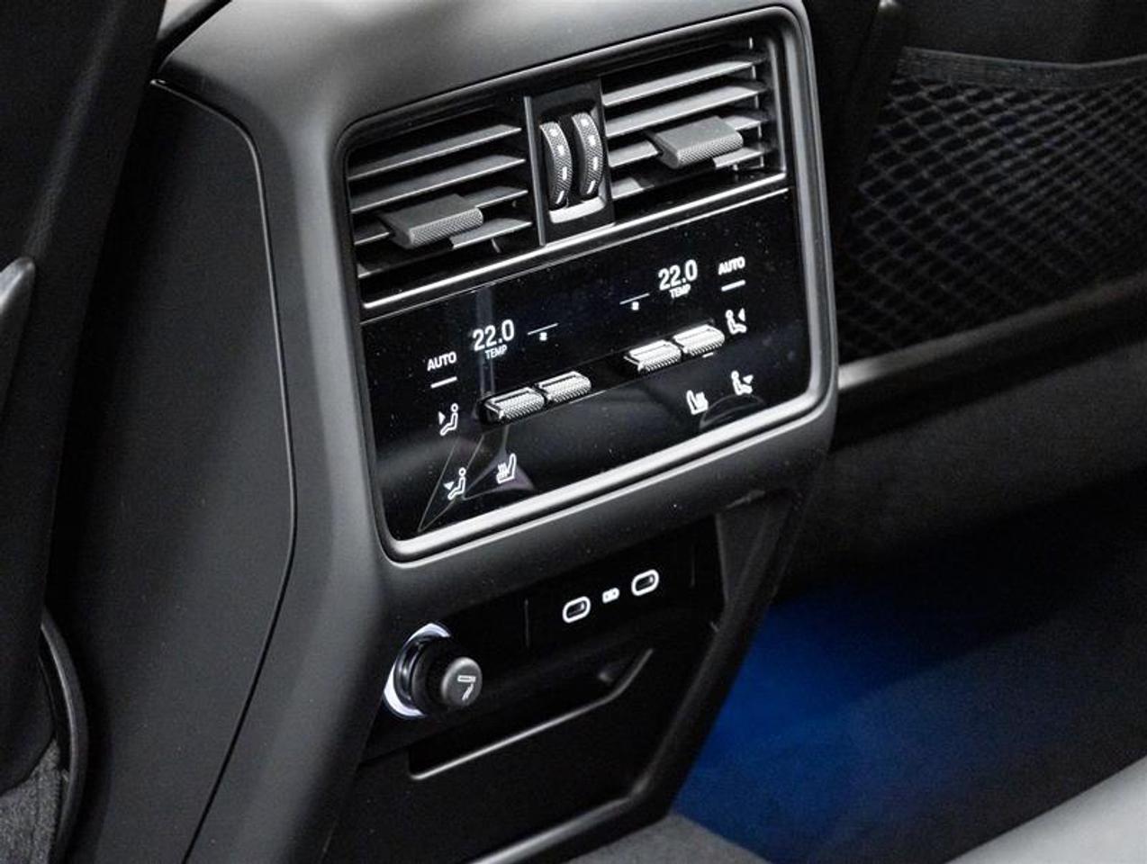 2026 Porsche Cayenne  Photo