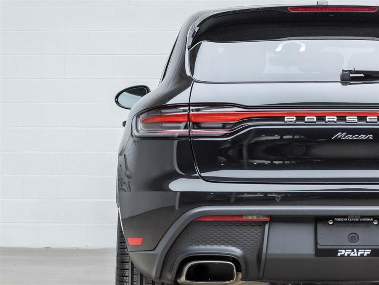 2025 Porsche Macan  Photo