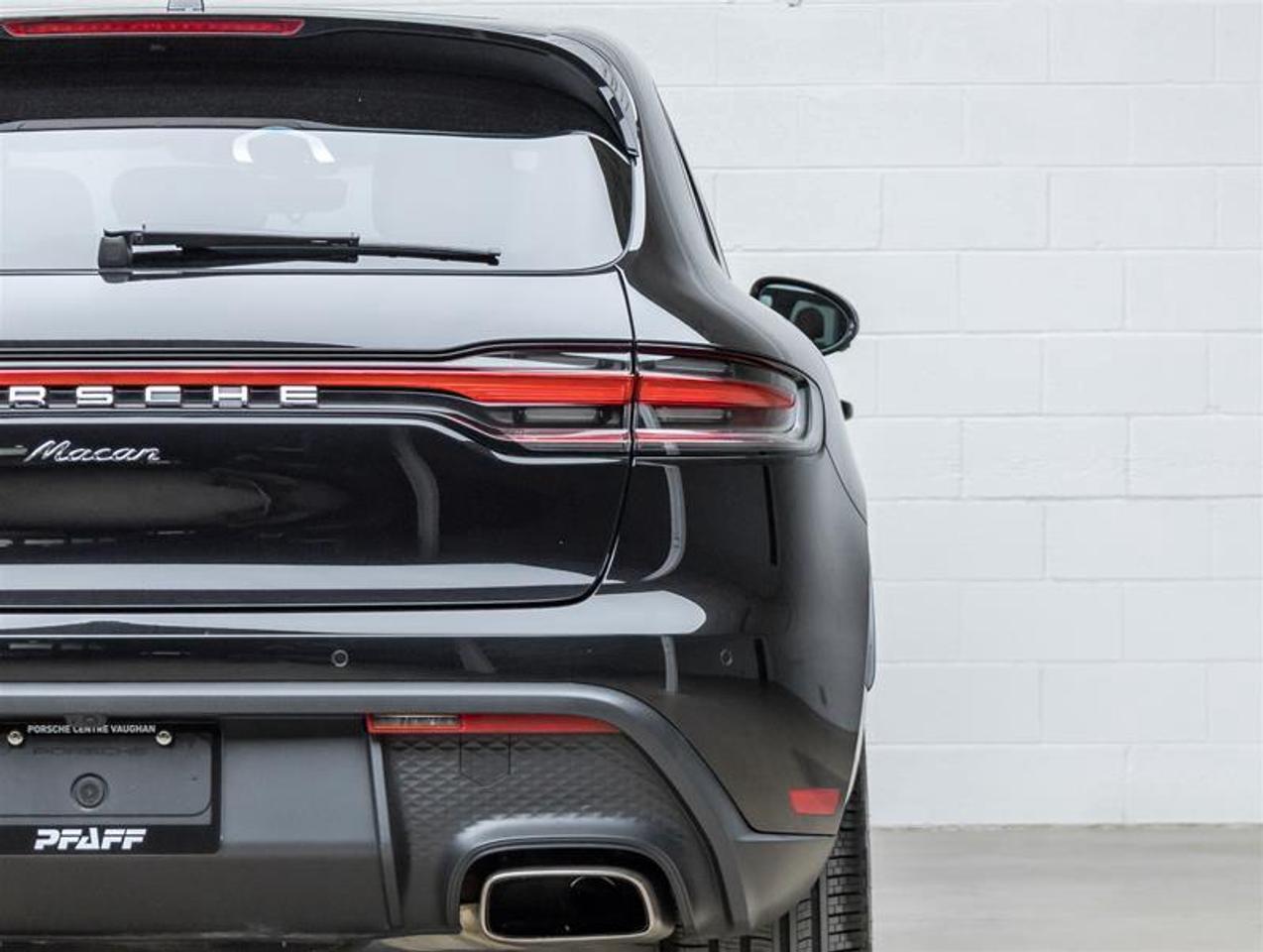 2025 Porsche Macan  Photo