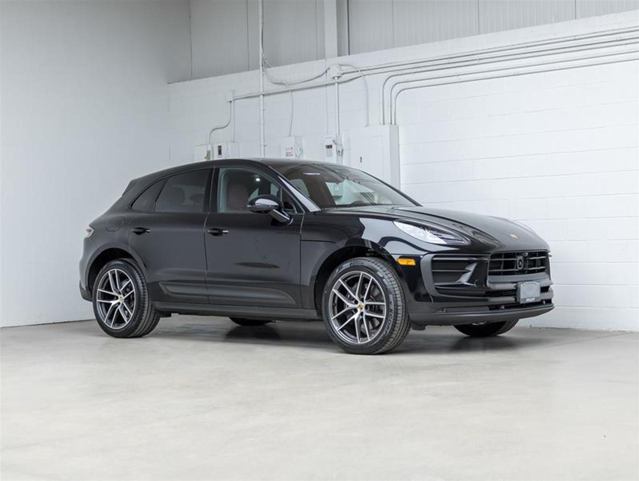 2025 Porsche Macan  Photo