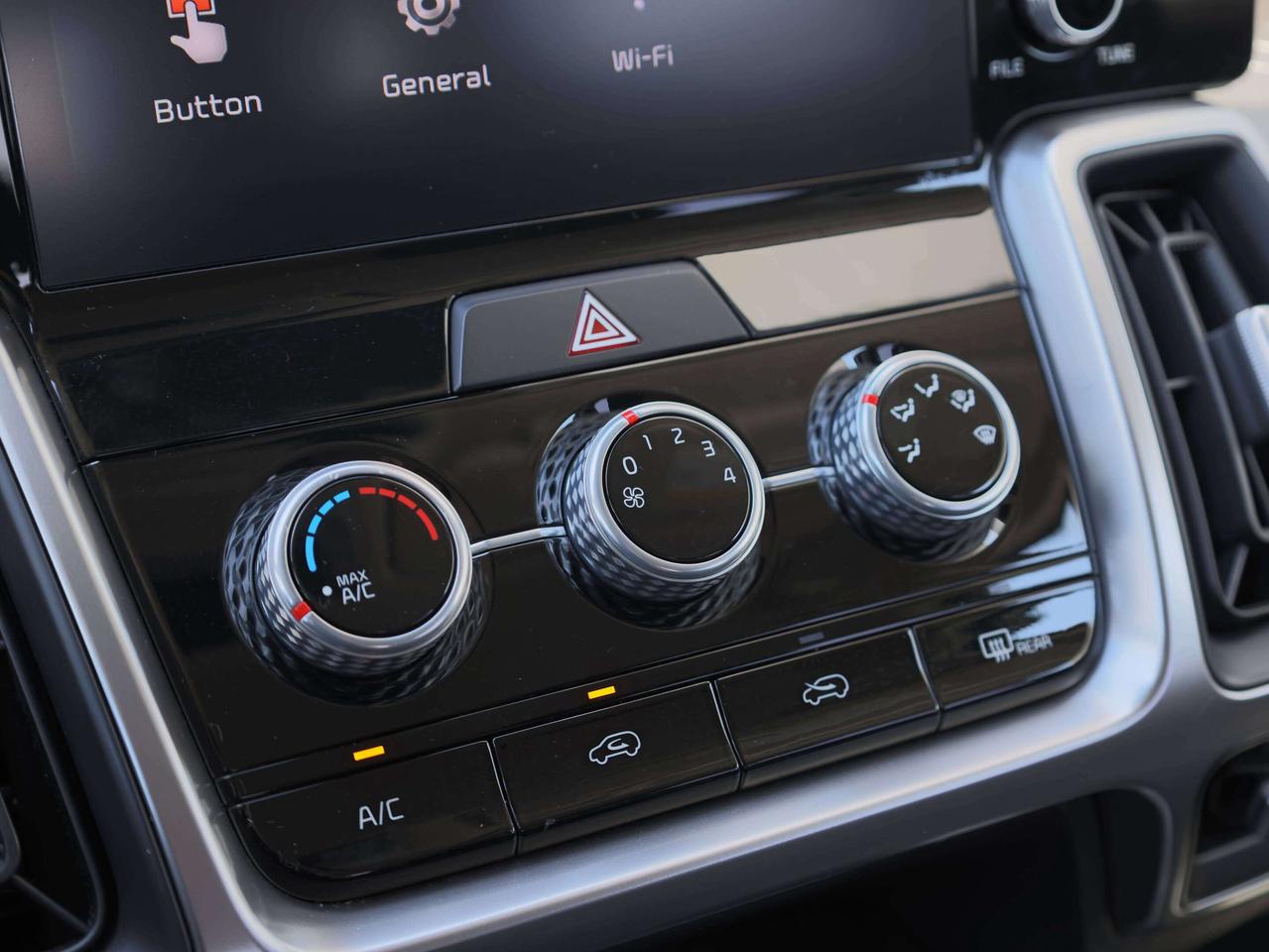 2021 Kia Sorento LX+ AWD Photo