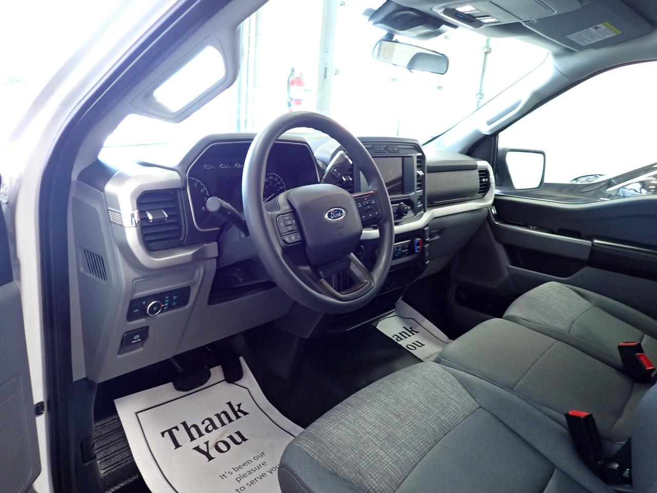2022 Ford F-150 XLT REG CAB 4WD 8FT BOX V8 Photo