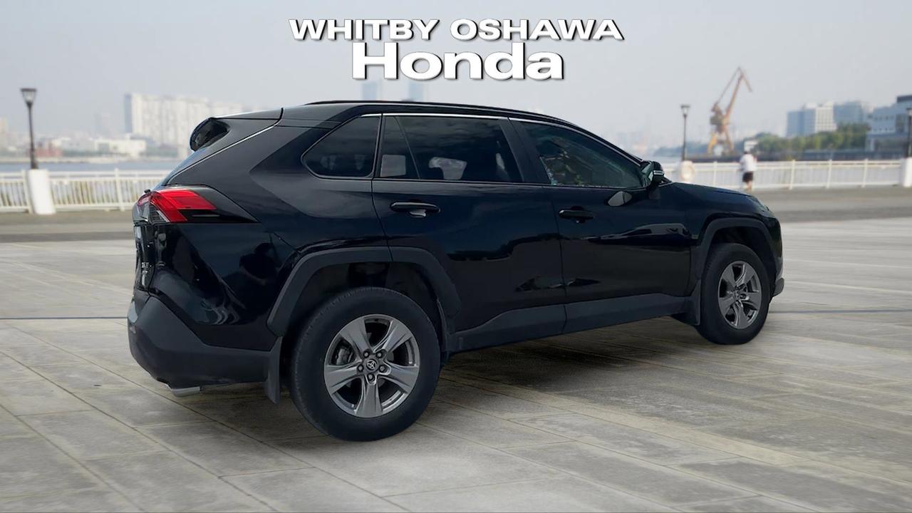 2025 Toyota RAV4 XLE AWD Photo