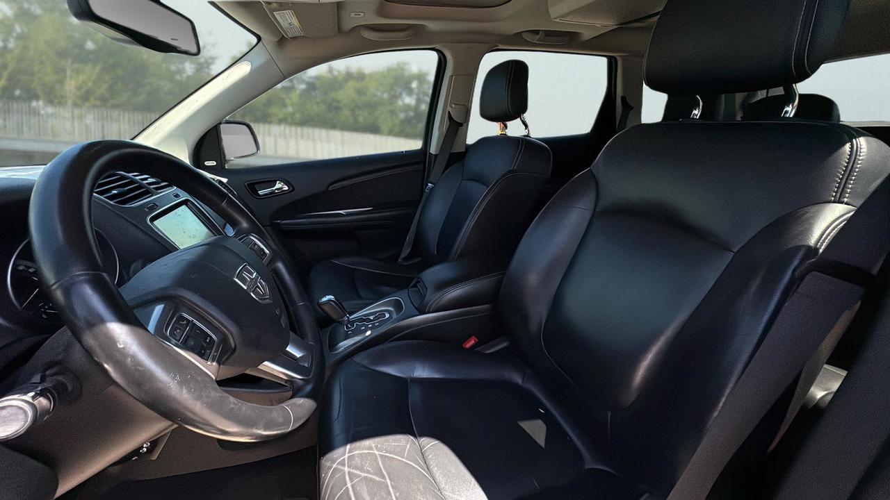 2018 Dodge Journey Crossroad AWD Photo