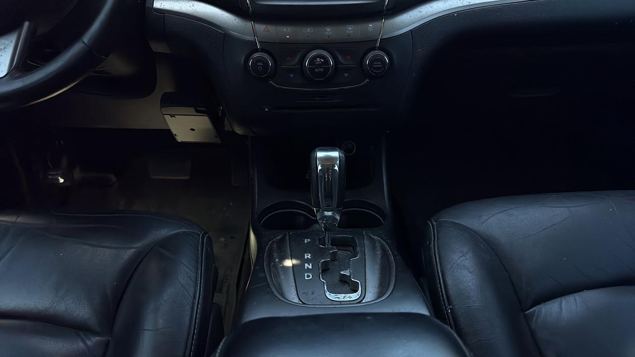 2018 Dodge Journey Crossroad AWD Photo