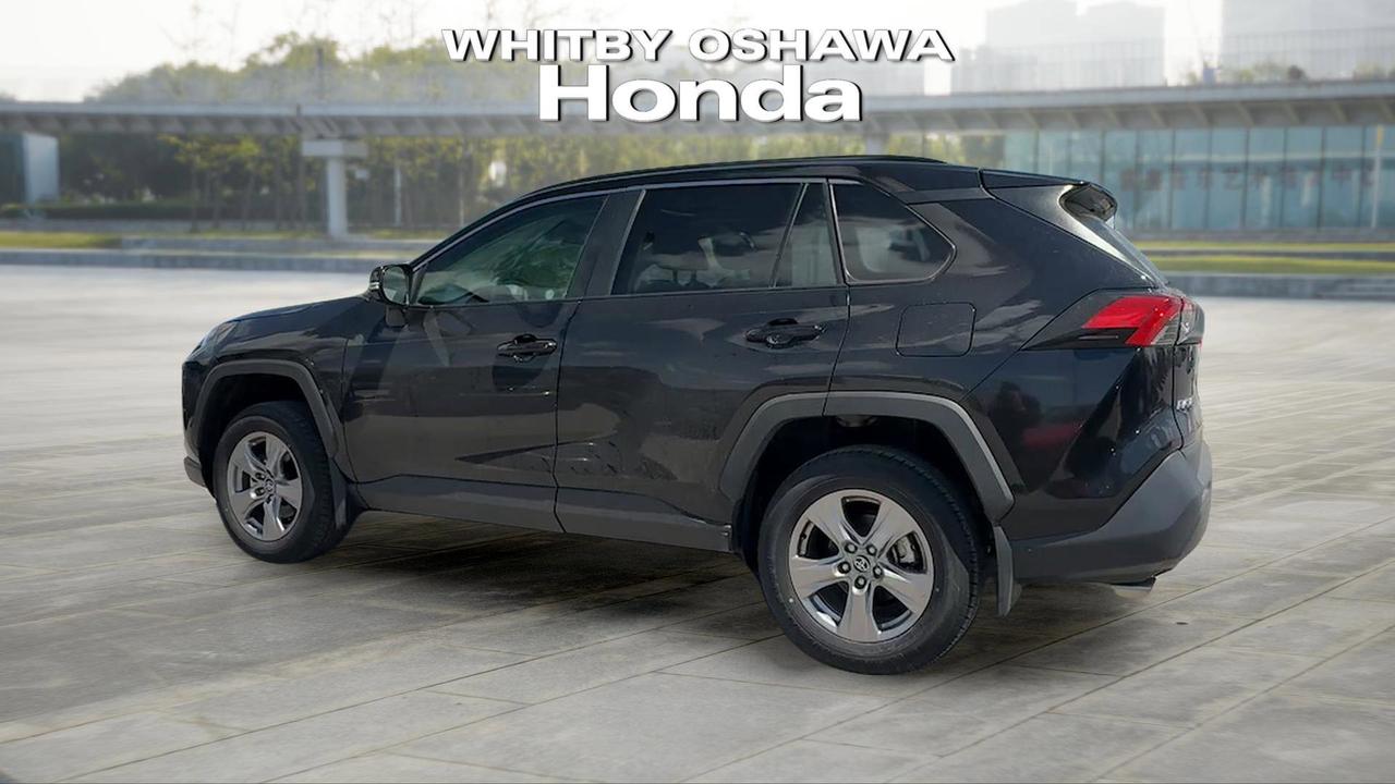 2025 Toyota RAV4 XLE AWD Photo