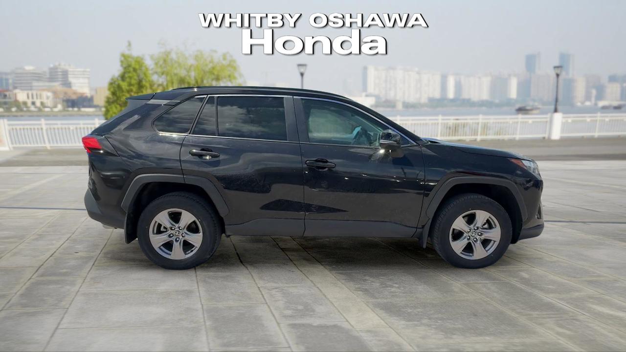 2025 Toyota RAV4 XLE AWD Photo