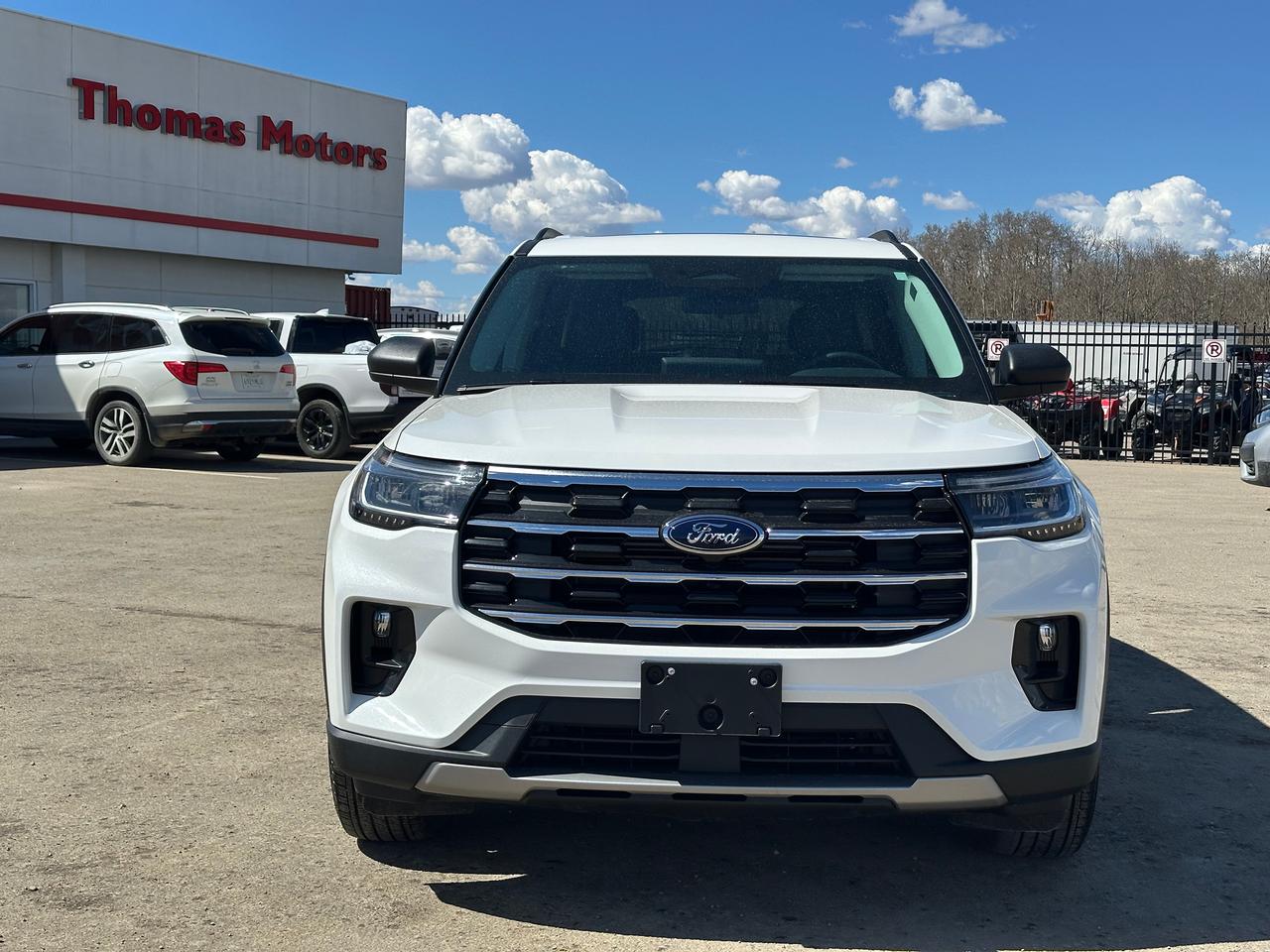 2025 Ford Explorer Active 4WD Photo1